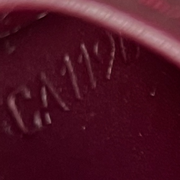 Louis Vuitton Verni Agenda PM Burgundy EUC 2010 - Picture 15 of 16